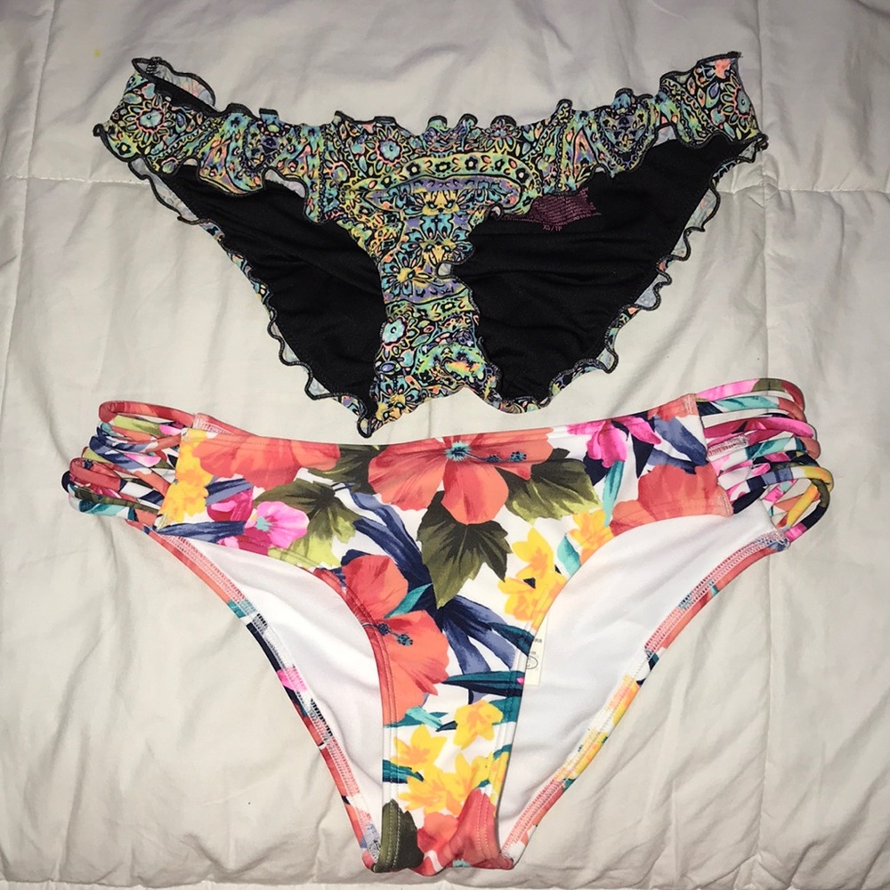 Bathing suit bottoms